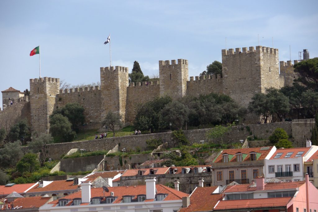 Sao Jorge castle - Royalty redefined