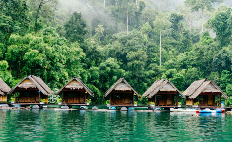 Floating Huts Stay
