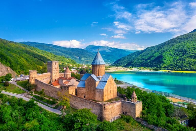 Ananuri-Fortress